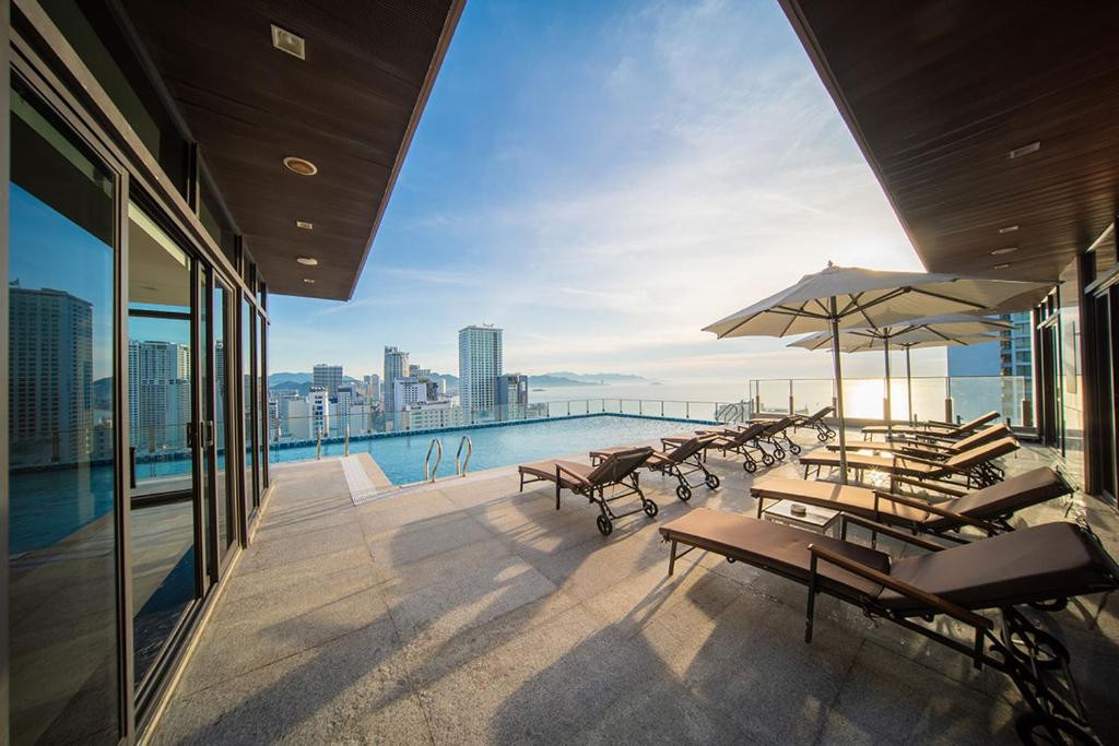 GREEN BEACH HOTEL — фото 2