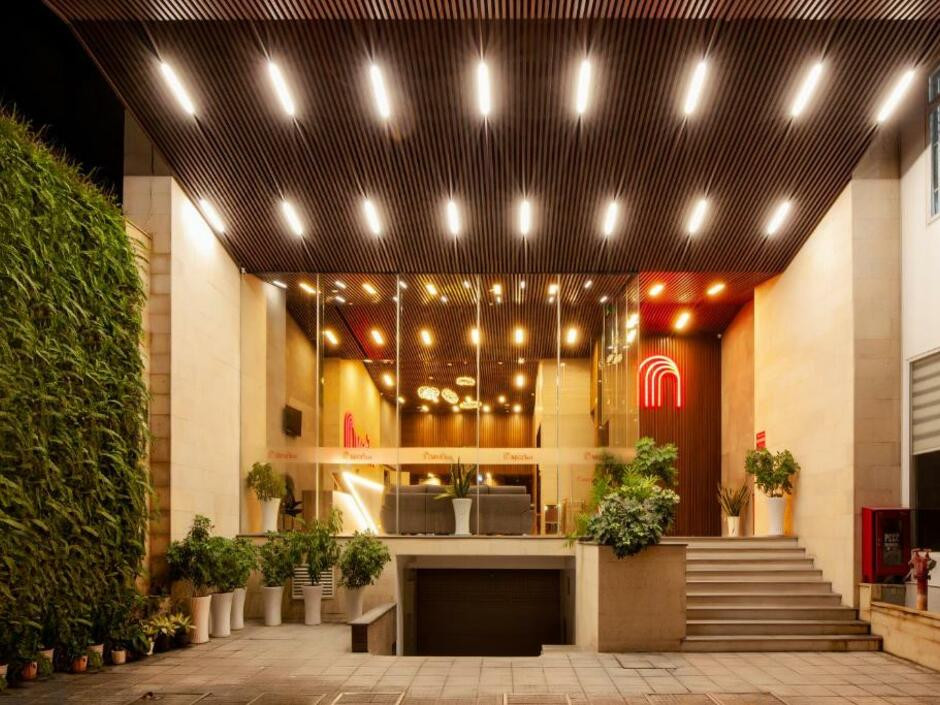 MERLOT HOTEL NHA TRANG