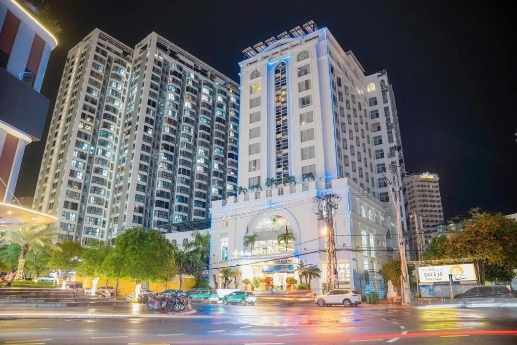 NHA VIET NHA TRANG HOTEL (EX. NHA TRANG PRINCE)