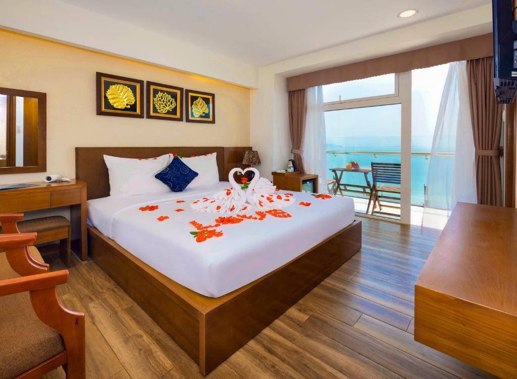 SAPHIA HOTEL NHA TRANG (EX. SOHO HOTEL)