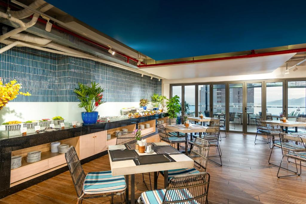 TUI BLUE NHA TRANG (EX. ARIYANA SMART CONDOTEL NHA TRANG) — фото 10