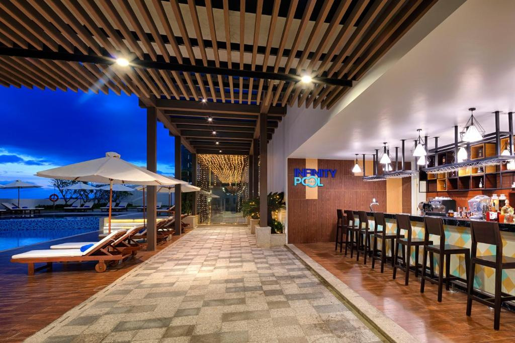 VINPEARL BEACHFRONT NHA TRANG — фото 4