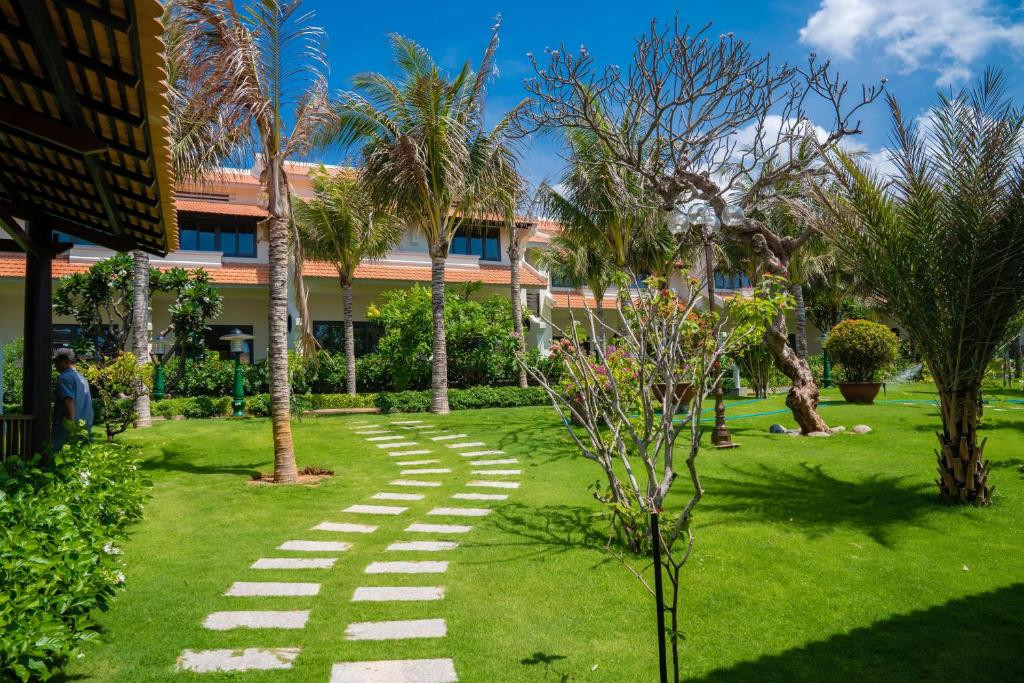 BLOOMING LOTUS RESORT — фото 7