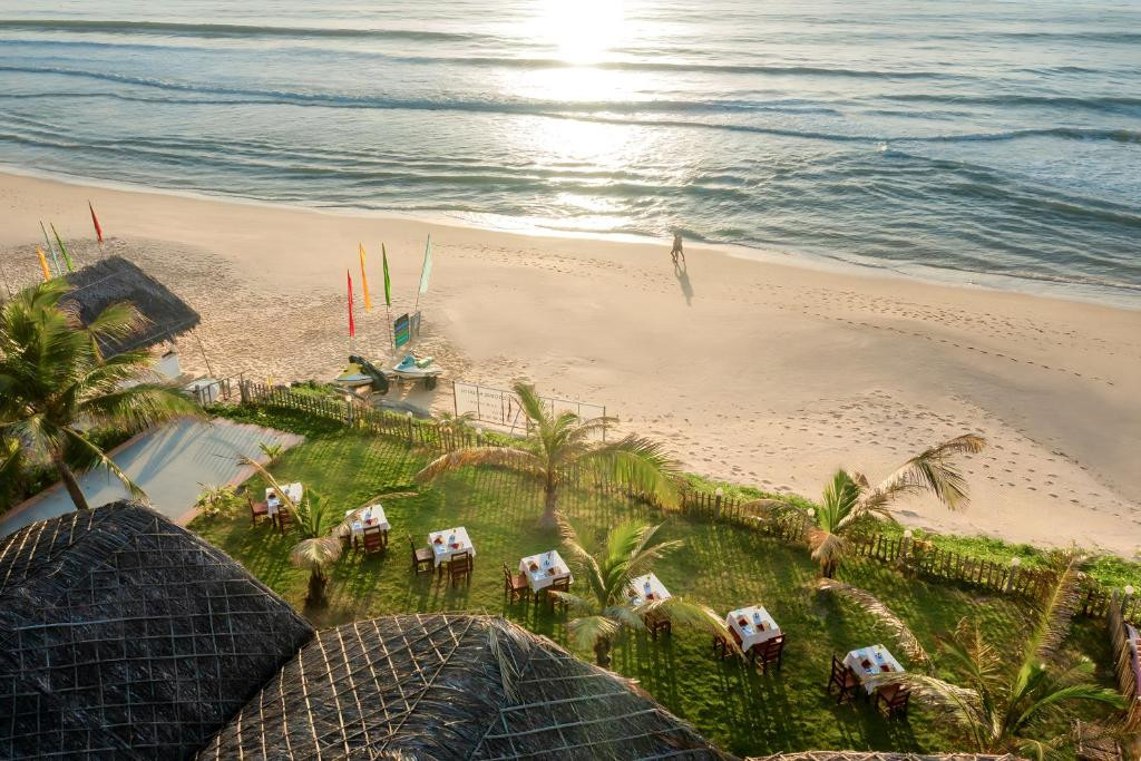 SEA LION BEACH RESORT & SPA (EX.DESSOLE BEACH RESORT MUI NE) — фото 7