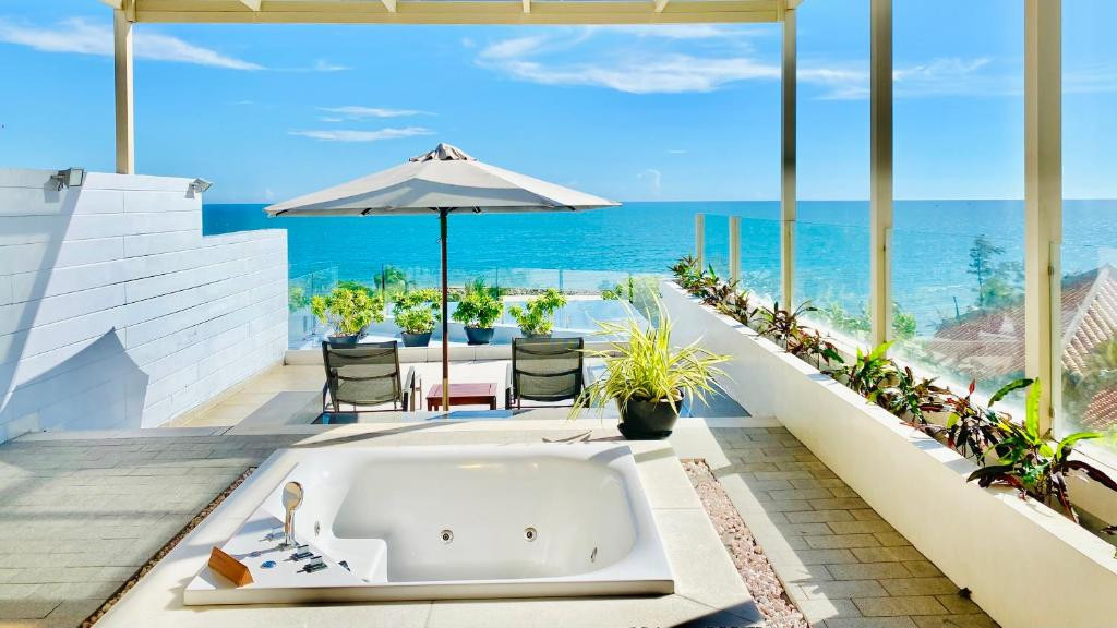 THE CLIFF RESORT & RESIDENCE — фото 4