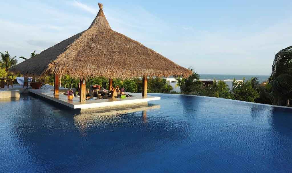 THE CLIFF RESORT & RESIDENCE — фото 6