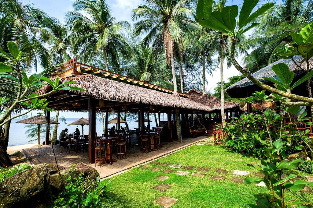 COCO PALM BEACH RESORT & SPA PHU QUOC — фото 6
