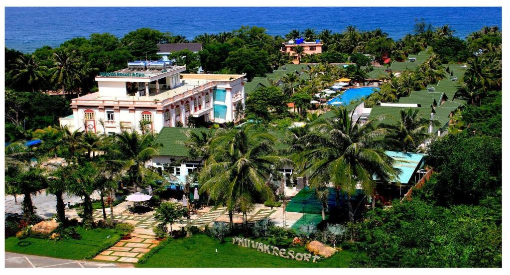 PHU VAN RESORT & SPA