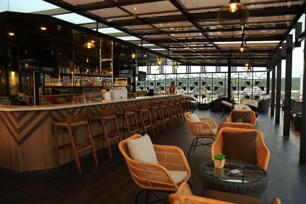 PHUNG HUNG BOUTIQUE — фото 5