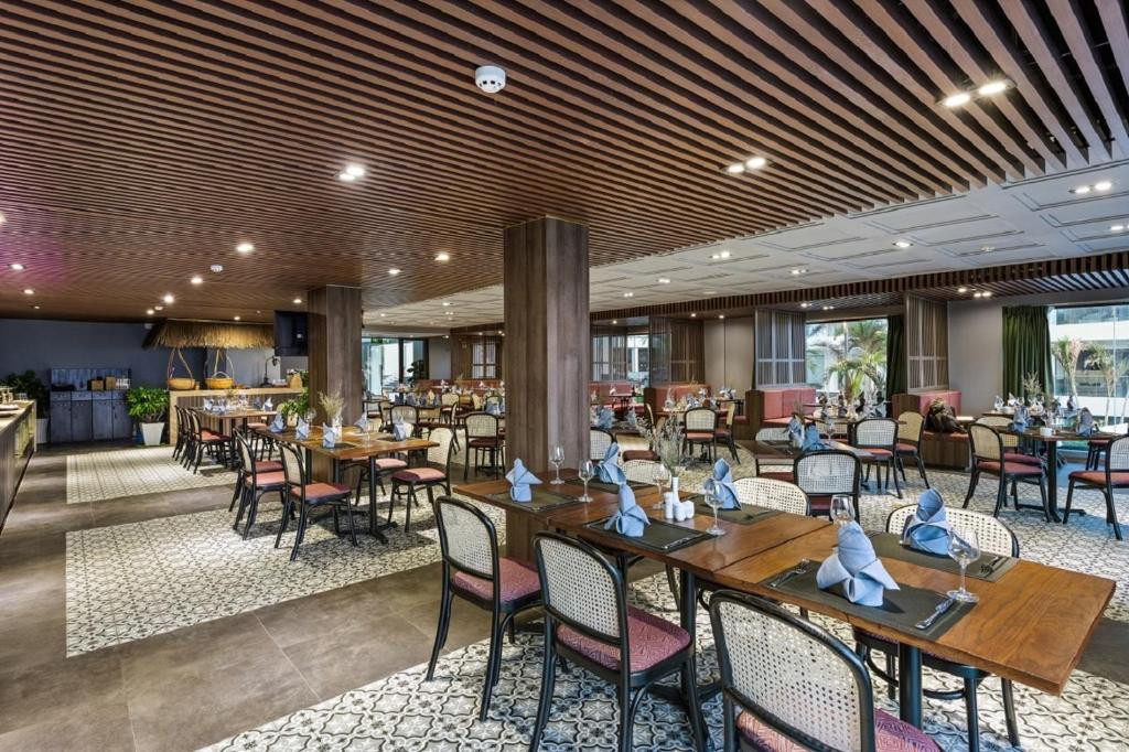 SUNSET BEACH RESORT AND SPA — фото 3